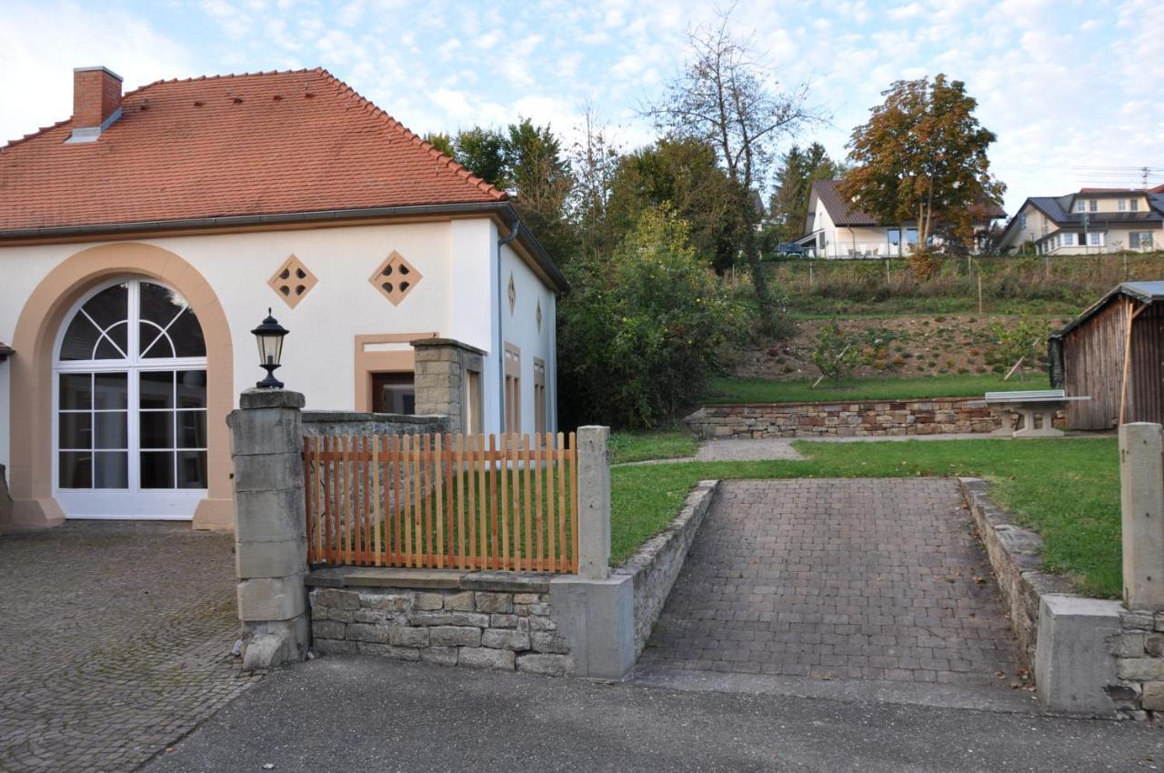Ferienwohnung Altes Pfarrhaus Bargen ภายนอก รูปภาพ