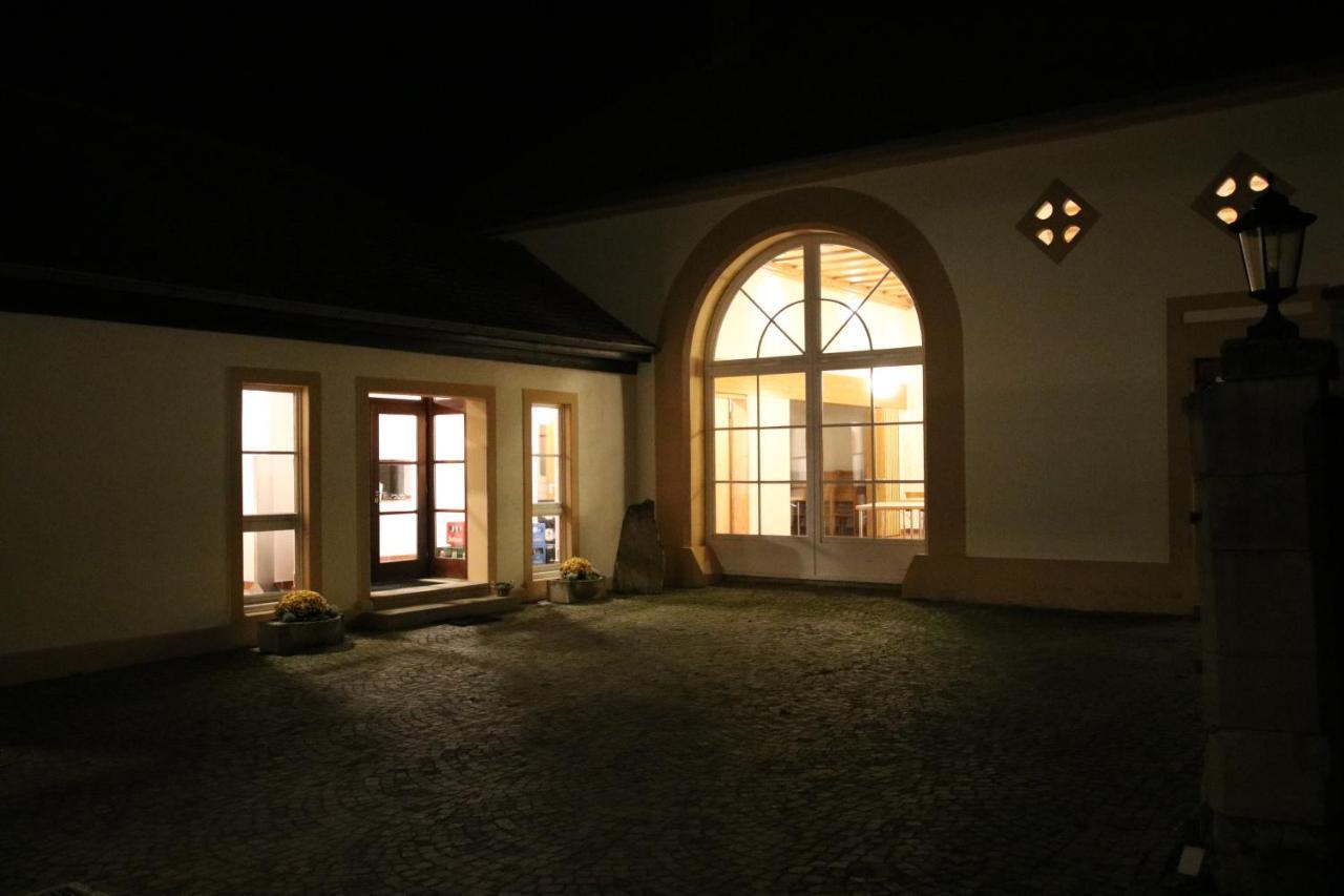 Ferienwohnung Altes Pfarrhaus Bargen ภายนอก รูปภาพ
